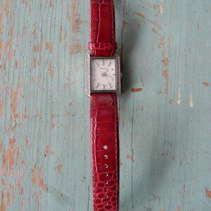 FOSSIL RED CROC LEATHER BAND SILVER/FAUX DIAMOND SQUARE FACE WATCH NEEDS BATTERY